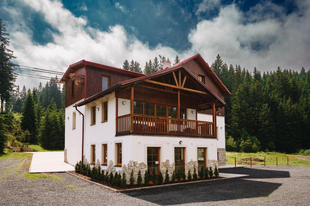 Apartment Hugo Blatna Horni Blatna Luaran gambar